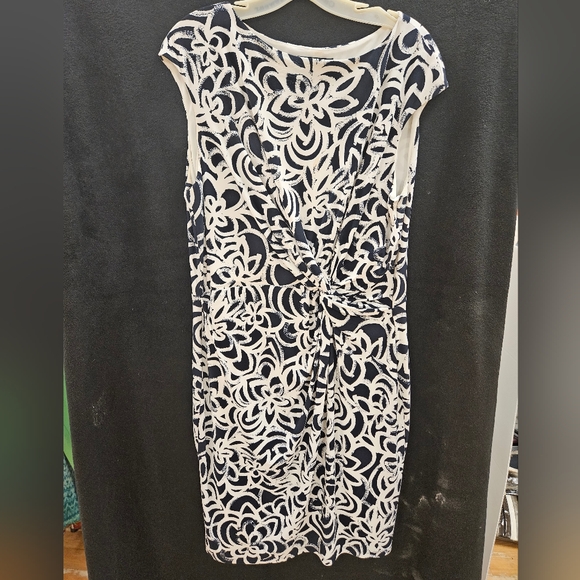 Lauren Ralph Lauren dress with ruching at centre - Picture 1 of 4